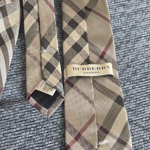 Burberry London Checkered Tie in Beige and Black - Picture 1 of 4